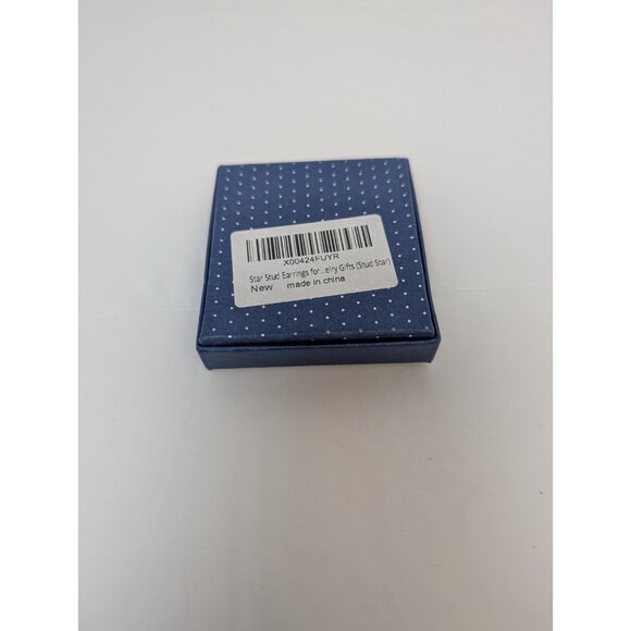 BEAUTIFUL SMALL STAR STUD EARRINGS MULTICOLORED RHINESTONES XMAS GIFT W/GIFT BOX - Picture 5 of 5